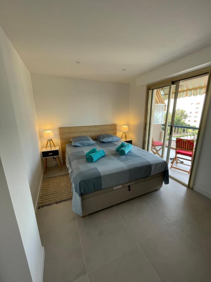 Vue Sur Mer - Magnifique Appartement Tout Confort - Terrasse Et Parking Prive Cagnes-sur-Mer Exterior foto