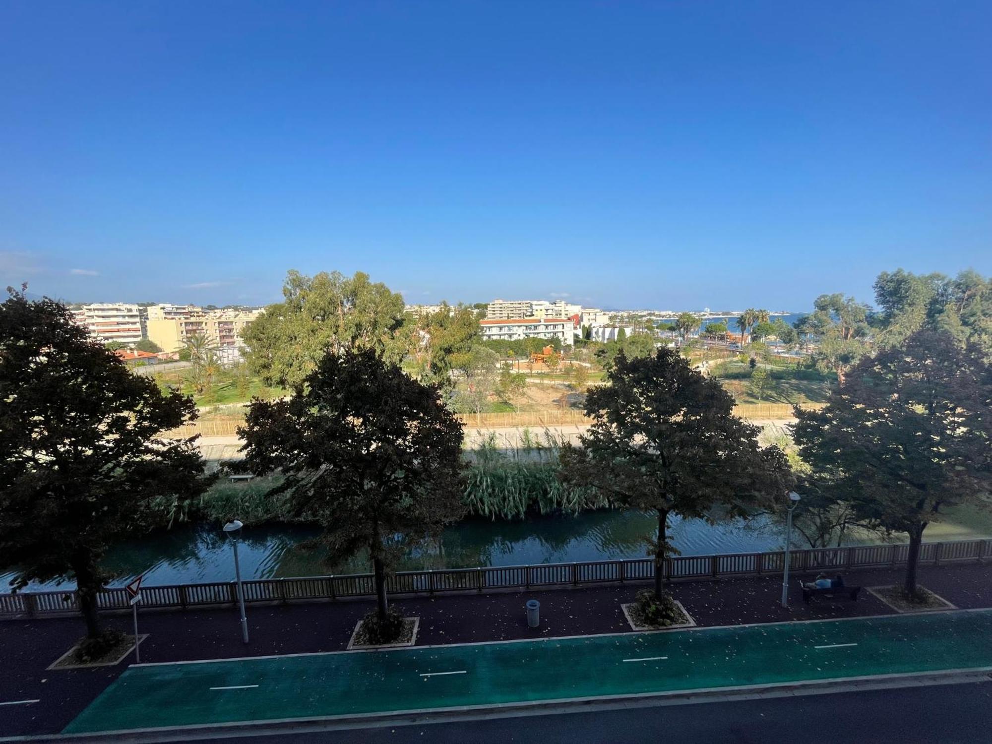 Vue Sur Mer - Magnifique Appartement Tout Confort - Terrasse Et Parking Prive Cagnes-sur-Mer Exterior foto